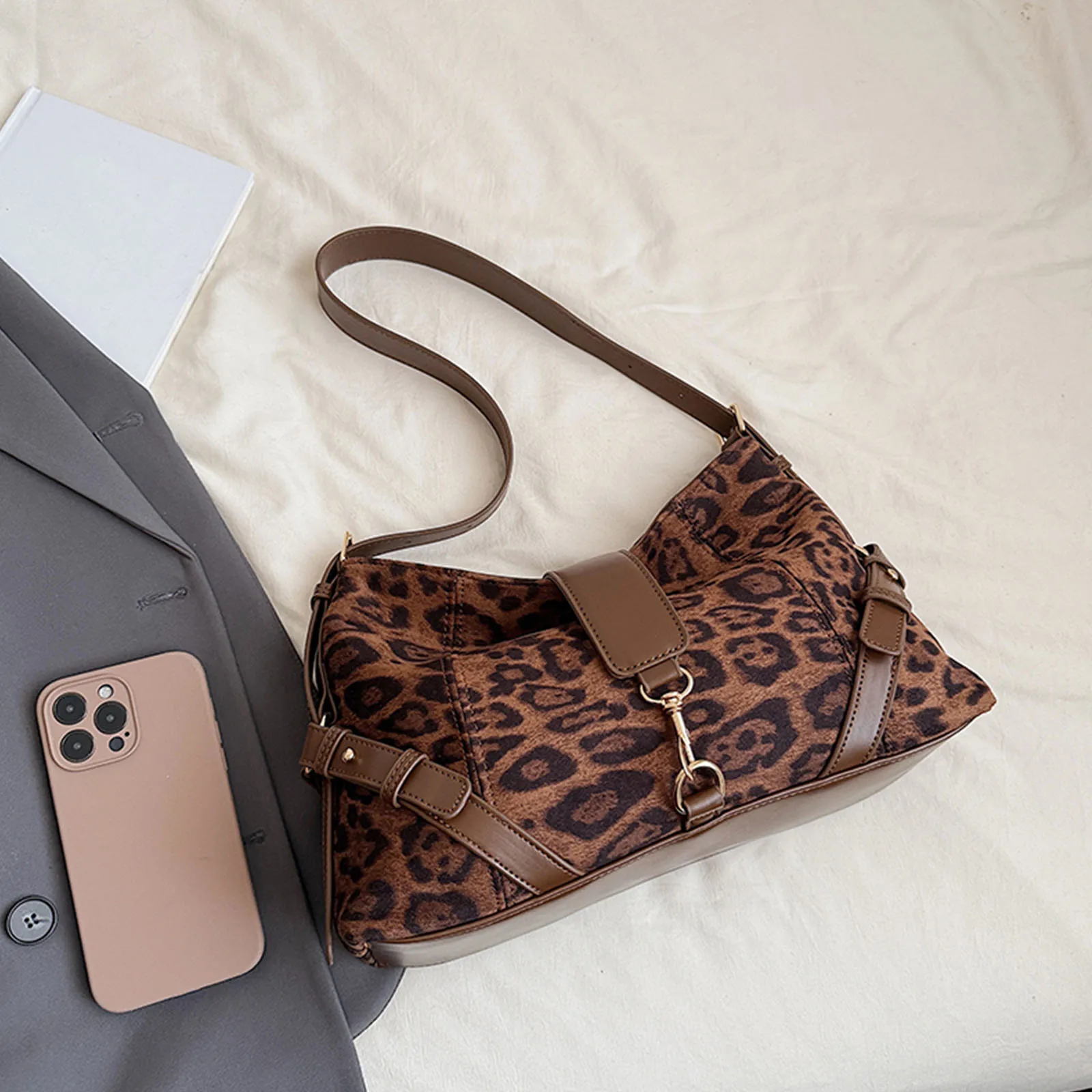 Women Girls Faux Suede One Shoulder Armpit Bag with Adjustable Straps Underarm Shoulder Bag for Travel Shopping Work Daily Use