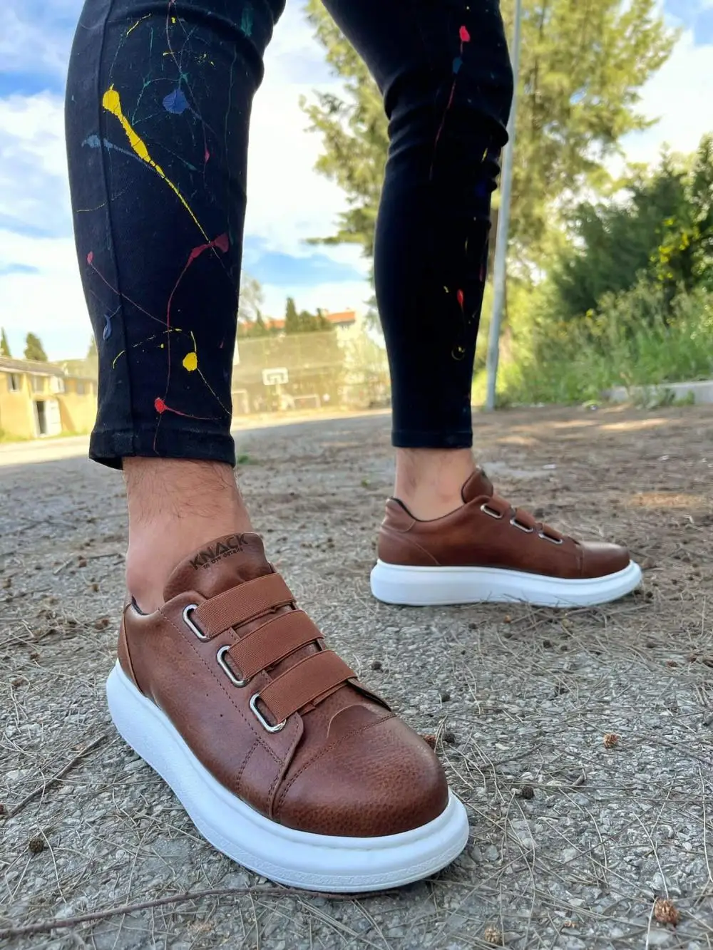 Knack Sneakers shoes 889 Taba