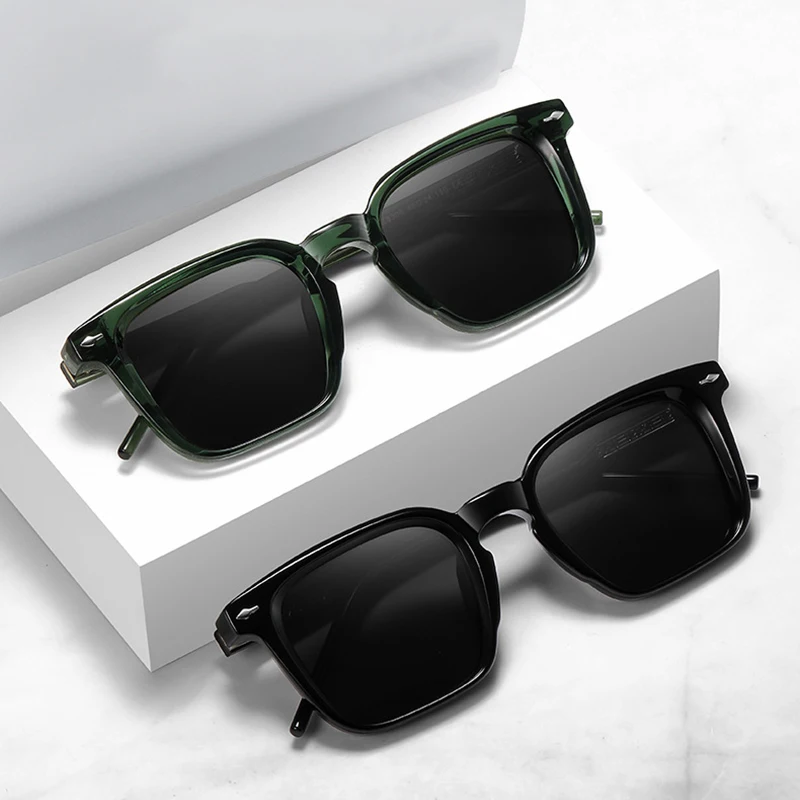 SHAUNA Fashion Square Men Luxury Polarized Sunglasses Retro  display picture 3