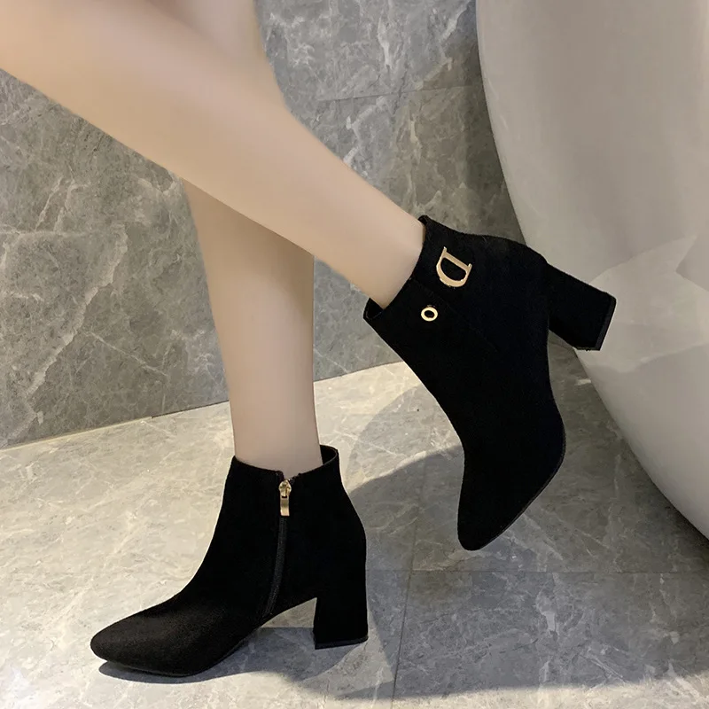 Autumn and Winter Martin Boots New Women Shoes Pointed Square Heel Short Boots Anti Slip Women Boots Fashion Platform Boots