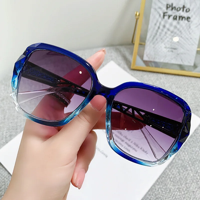 Fashion Designer Square Sunglasses Woman Retro Vintage Gradient Sun Glasses Female Clear Lens Black UV400 Eyewear Oculos_voghion.com