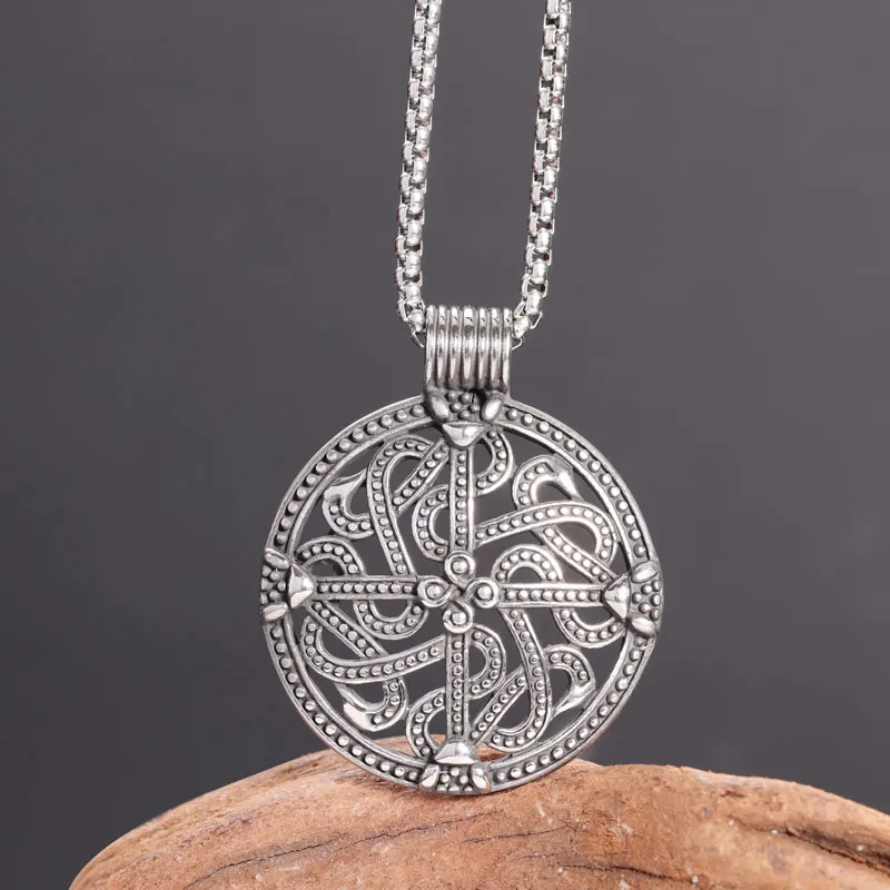 

European and American Retro Celtic Hollow Pendant Necklace Men and Women Charm Fashion Amulet Jewelry Gift Wholesale