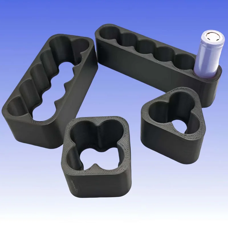 Lot de 4 fixations de soudure pour batterie lithium - Accessoires drone professionnels, présentées dans leur emballage.