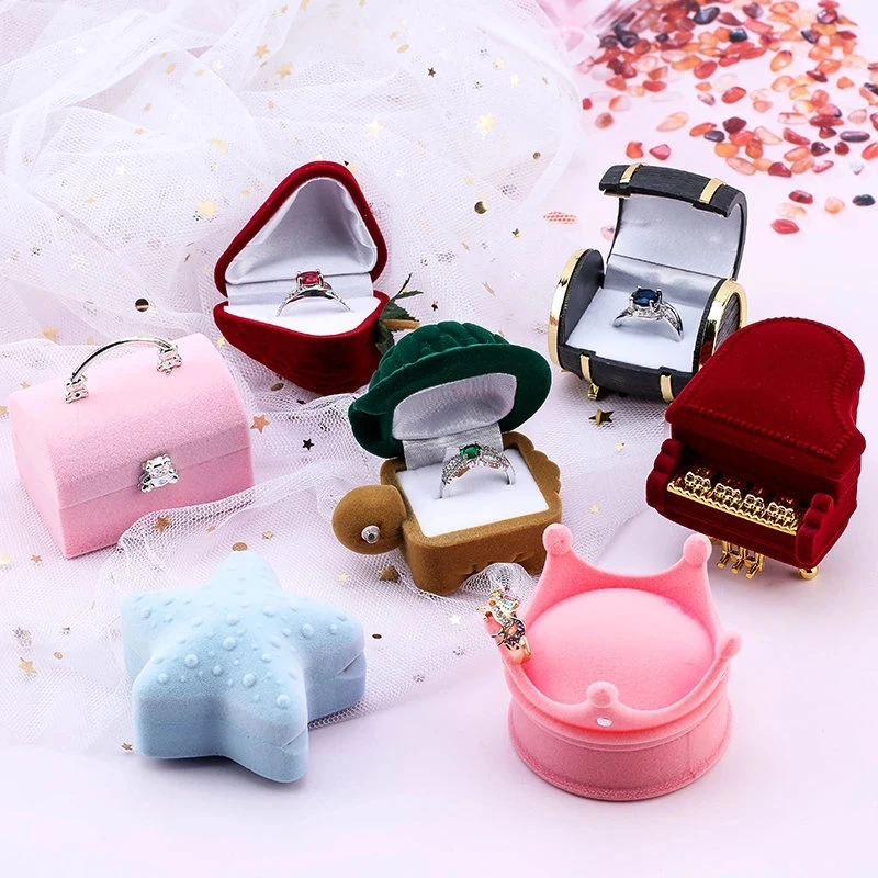 1pcs Velvet Ring Box Stud Earring Rings Holder Case Jewelry Display Box Engagement Wedding Valentine's Day Gift Packaging Box 5pcs lot tray ring inserts liners grey velvet jewelry rings 100 slots foam