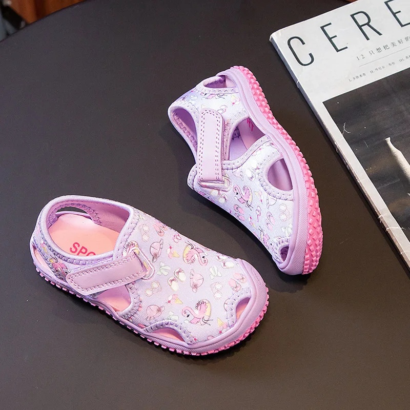 Kids Shoes Summer New Breathable Hollow Out Girls Shoes Beach Sandals Indoor Baby Toddler Soft Sole Non-slip Casual Shoes 크록스 2
