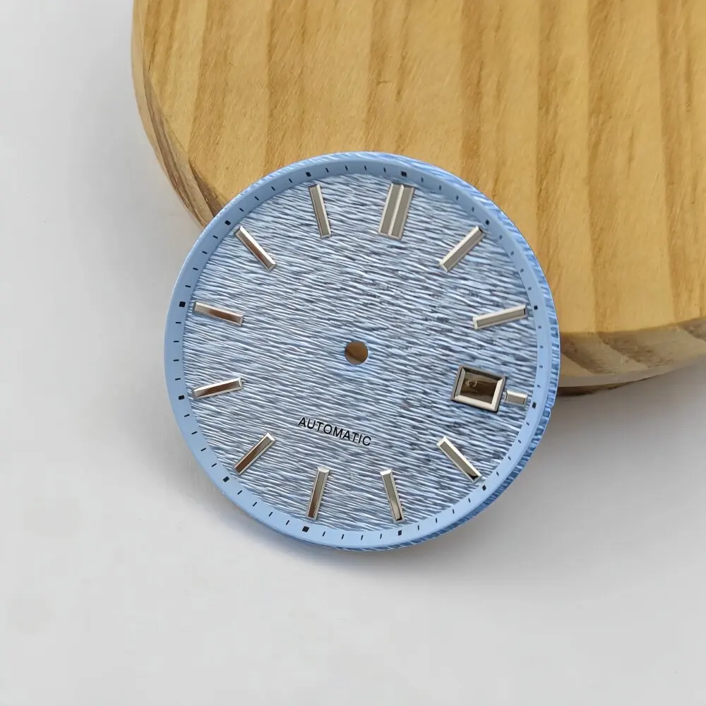 Elegant Transverse Stripe Textured Watch Dial - Grand Collection Edition