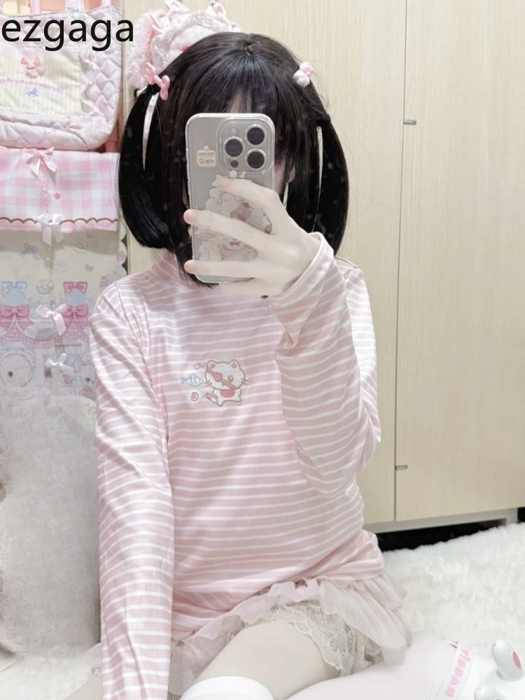 Ezgaga Women T Shirts Sweet Cartoon Cat Embroidery Long Sleeve Striped Turtleneck Neck Basic Autumn Winter Fashion Tops Y2k 2