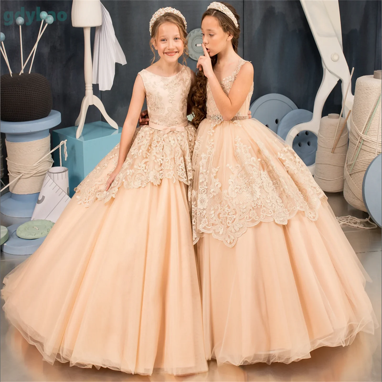

A+Train Flower Girl Dresses Lace Applique Princess Ball Gown Kids Birthday Party First Communion Sleeveless Floor Length Dress