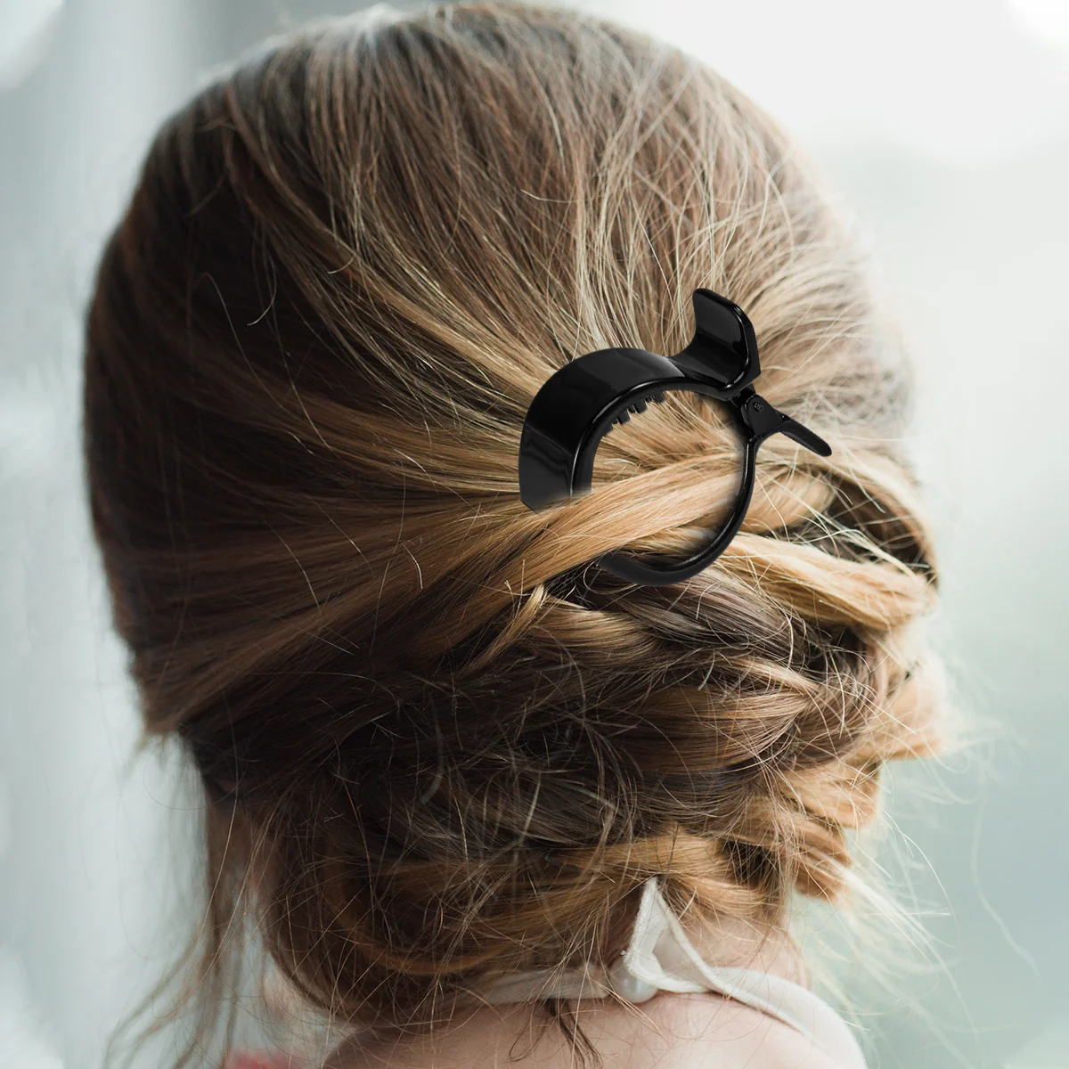 

2pcs Round Inner Toothed Hair Clip Fish Tail Clip Ponytail Holder Strong Tension Hair Claw (Black)