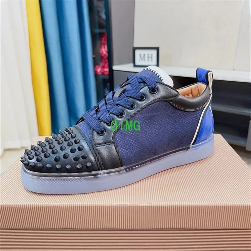 Luxury Men's and Women's Rivets Low-top Red Bottom Shoes Graffiti Low-top Casual Party Flat Shoes