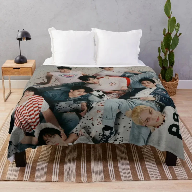 

STRAY KIDS GROUP - MAXIDENT Throw Blanket Soft Blanket Flannel Blanket