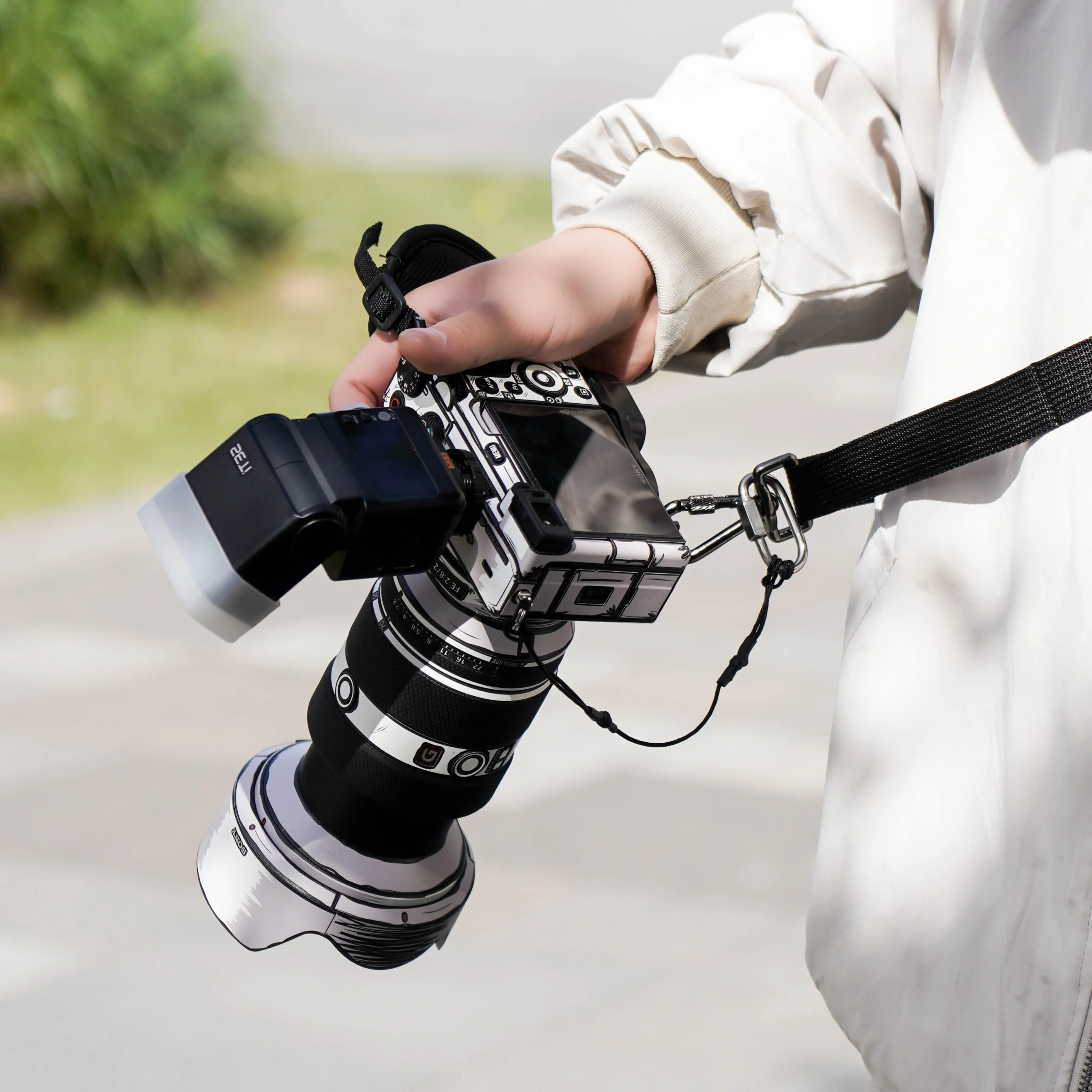 Universal Quick-Release Shoulder Strap with Neck Pressure Relief