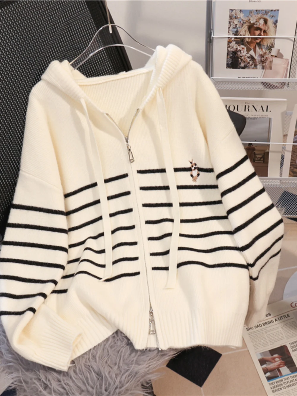 

Women Spring Autumn Sweaters Striped Knitted Hooded Zipper Cardigan Fashion Long Sleeve Sweater Coats Female Casual Short Tops
