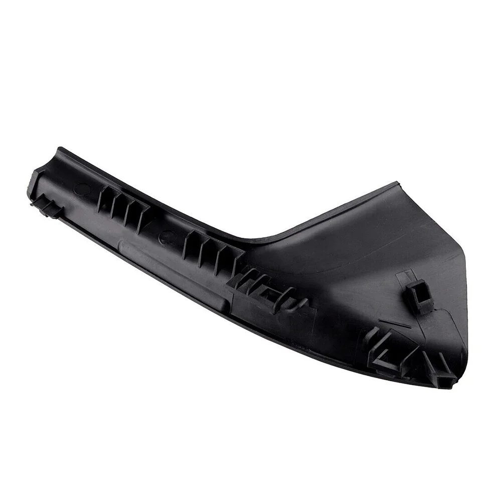 

Накладка на радиатор для Nissan Tiida 2005-2010 66895-ED50A 66894-ED500