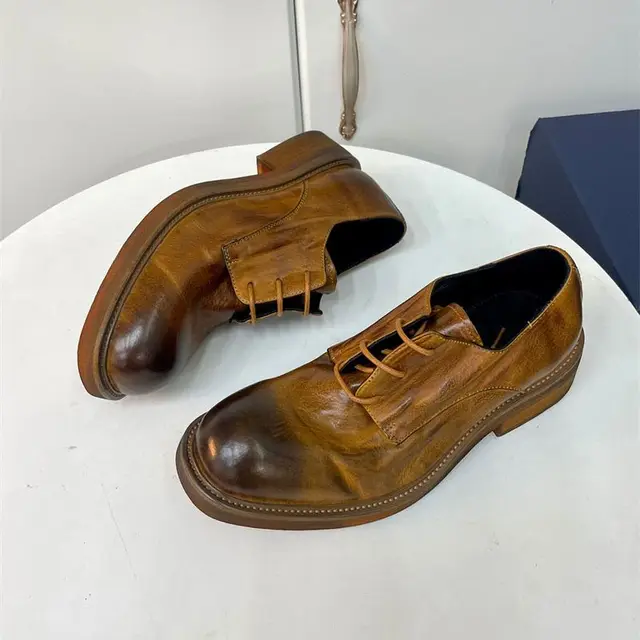 Новинка 2022, деловые мужские кожаные туфли, мужские кожаные туфли в античном стиле, окрашенные водой, кожаные повседневные мужские туфли 1