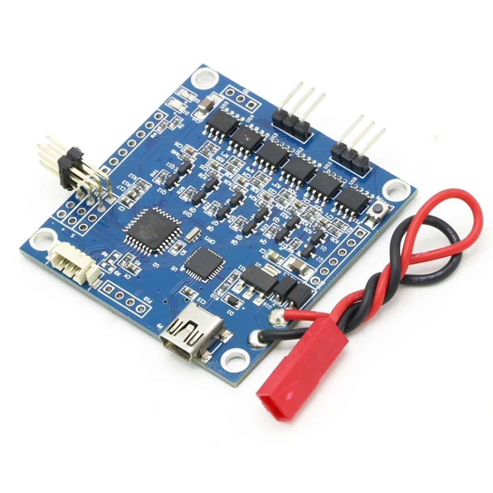 Vue de dessus de la carte contrôleur de cardan brushless 2 axes BGC 3.0 MOS montrant le microcontrôleur