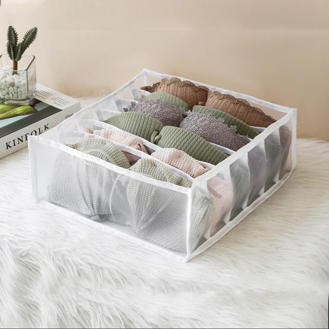 옷장 주최자 상자로 속옷과 양말을 효율적으로 보관하세요.