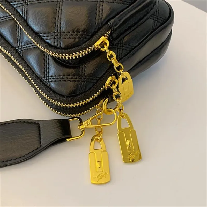 Classic Quilted Soft Leather Shoulder Bag for Women Daily Use, Multi Layer Phone Pouch, Large Capacity Crossbody Bag with Zipper