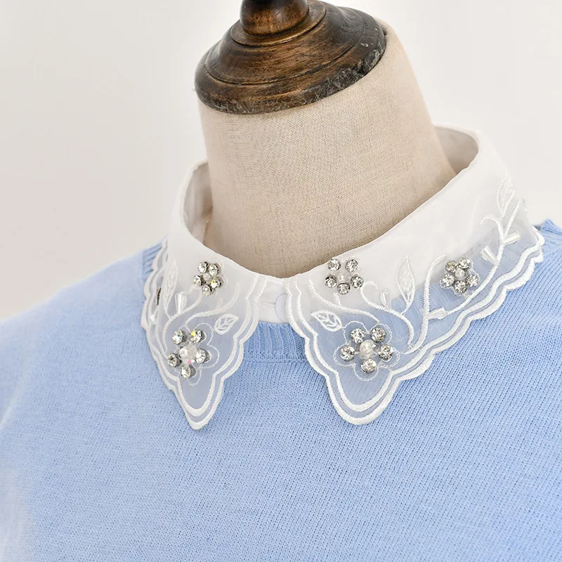 

Elegant Women Blouse Lapel Fake False Collar Female White Embroidered Lace Half Shirt Tie Detachable Collars Sweater Decor