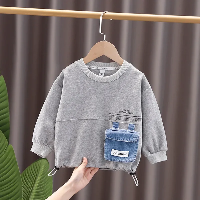 thumbnail image 1 of Sudadera con cuello redondo y letras de retazos para bebés de 1 a 7 años, ropa para primavera y otoño, ropa para niños, top para bebés, ropa de abrigo de color negro y gris, 1 of 5