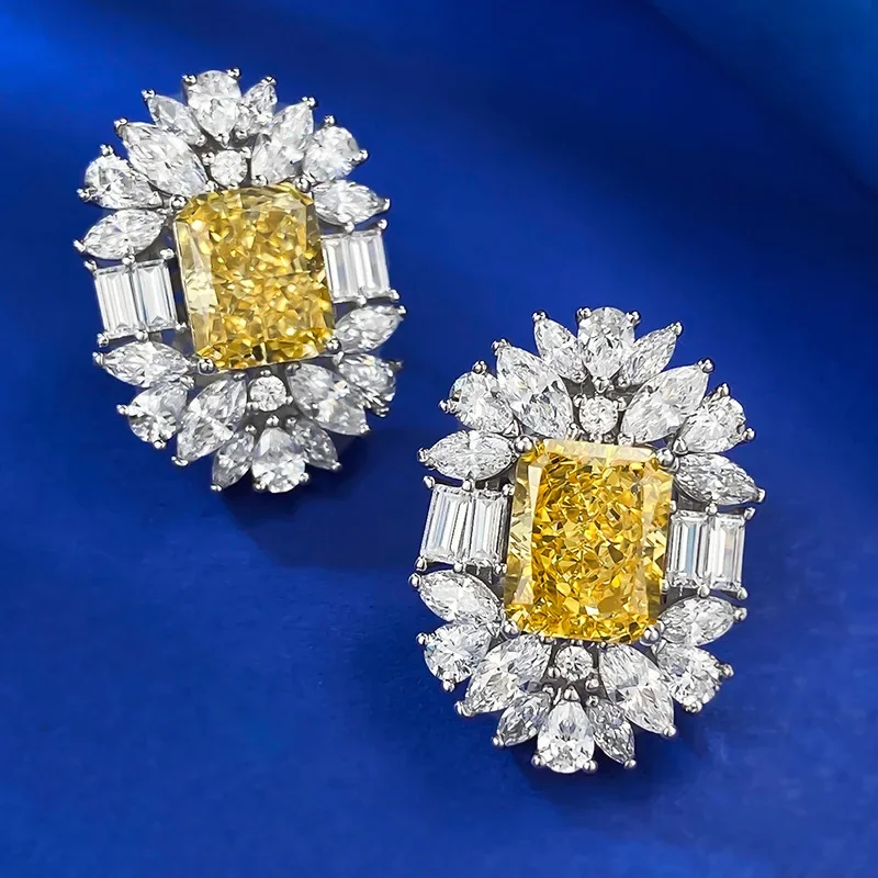 

Серьги-гвоздики женские из серебра 100% пробы с топазом