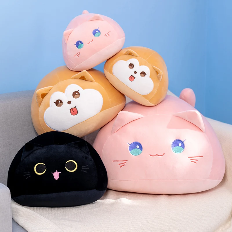 Chat En Peluche En Forme De Petite Boule Ronde, Plusieurs Types