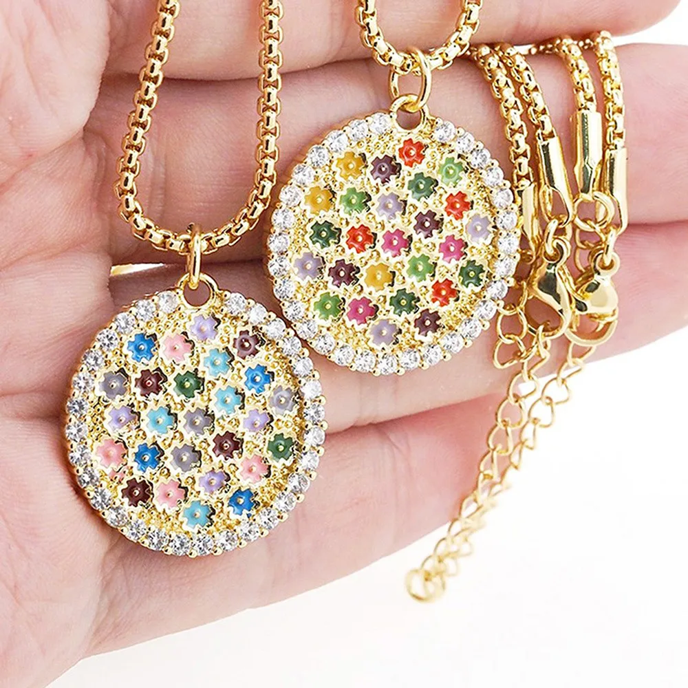 

New Rainbow Flower Clavicle Chain Necklace Round Pendant CZ Zircon Gold Plated Adjustable Choker For Women Birthday Gift Jewelry
