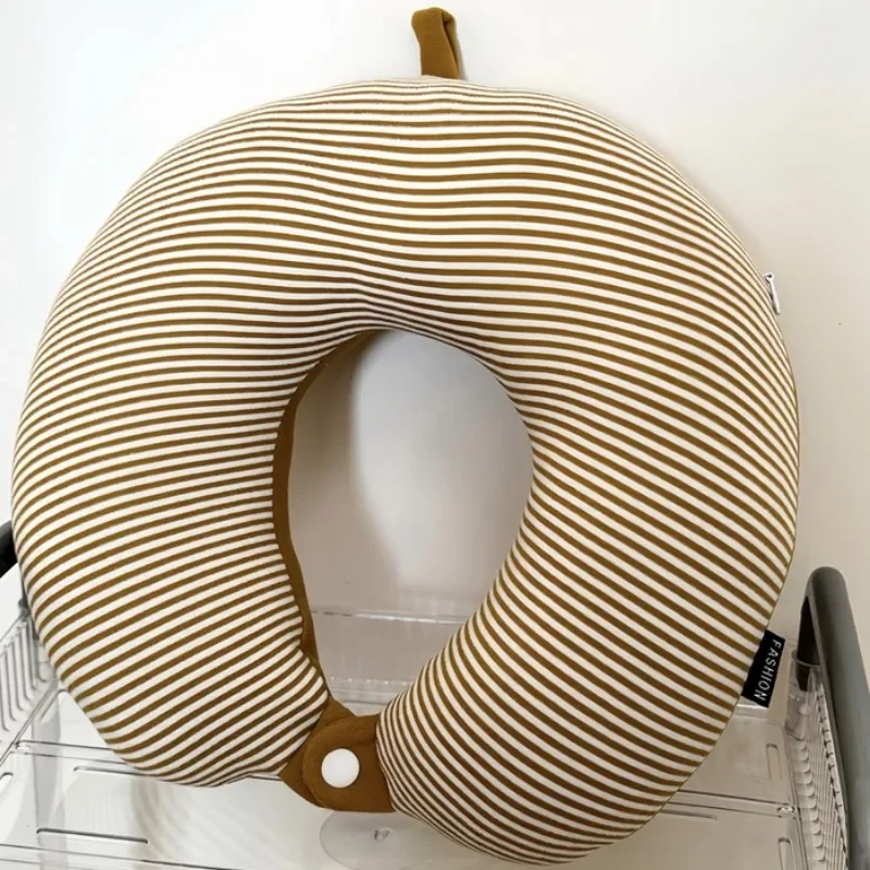 2025 new knitted striped U-shaped neck pillow multi-function travel aircraft portable use pillow 4