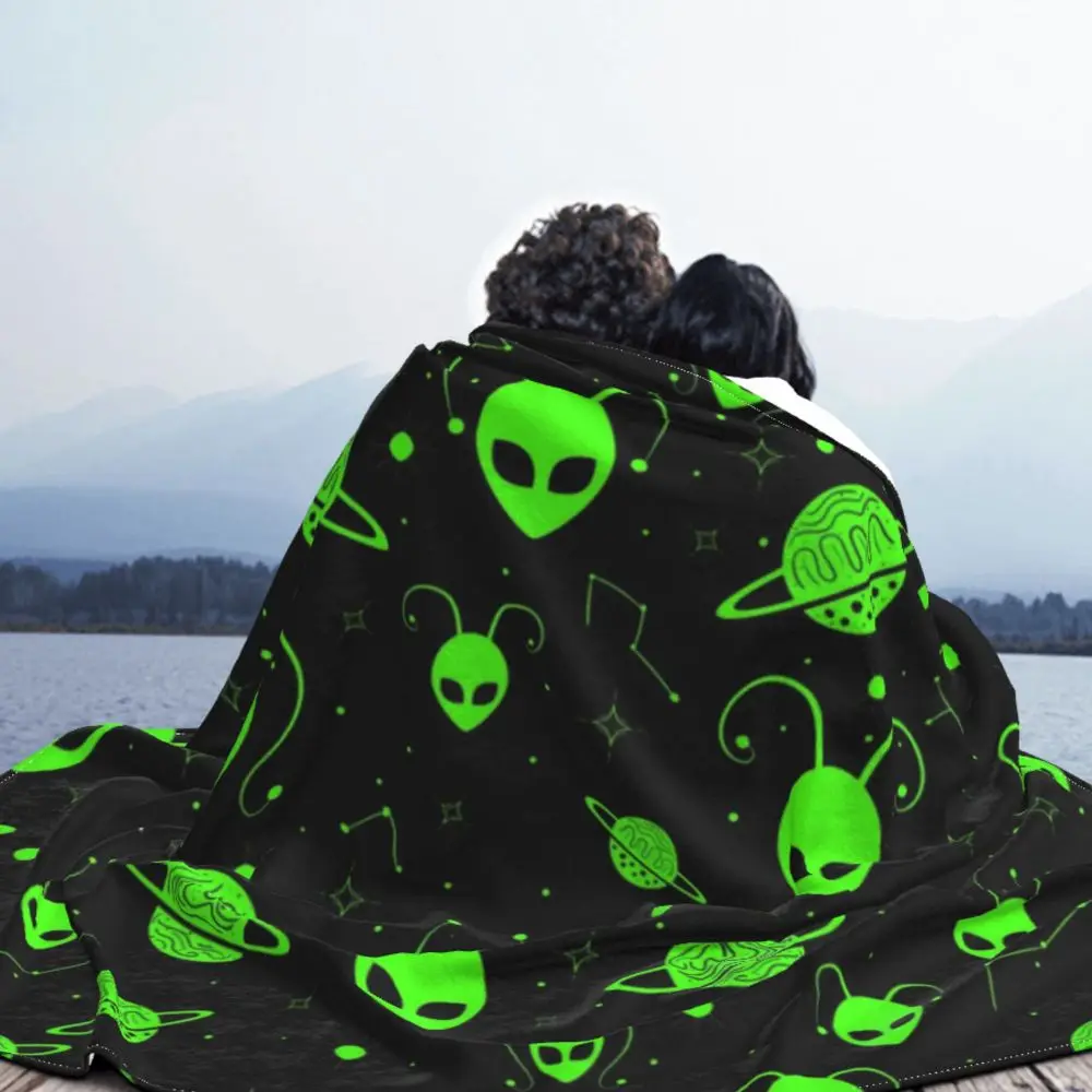 Home Alien Universe Flannel Throw Blankets