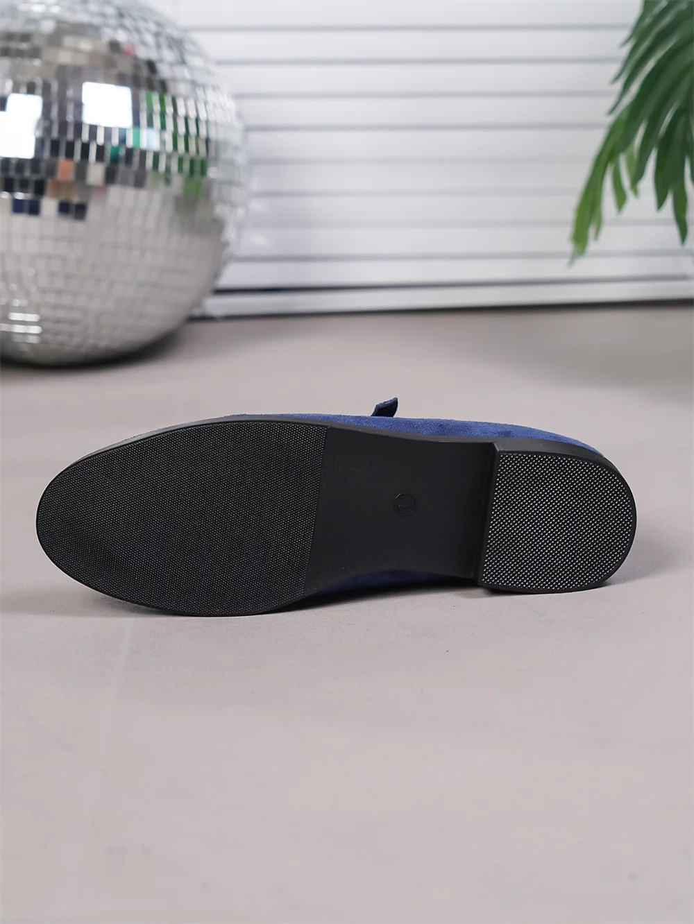 Ballerine blu in flock da donna con cinturini e punta rotonda_voghion.com