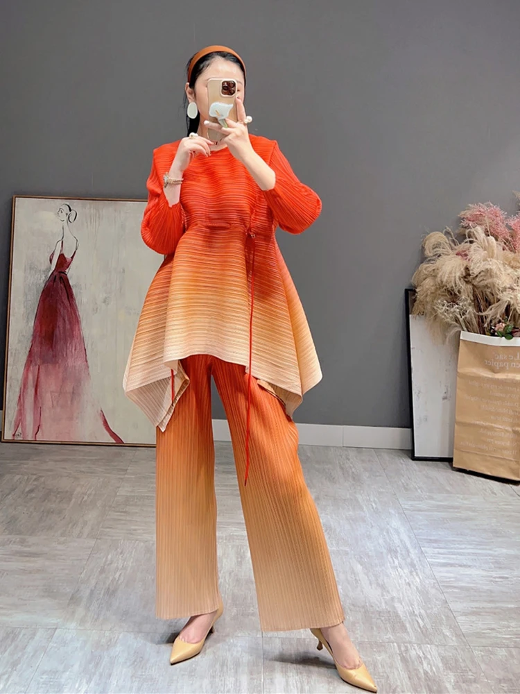 Miyake Pleated Gradient Blue Belt Sets 2022 Spring  Summer High Fashion Loose Two Piece Suits Designer Clothes 3