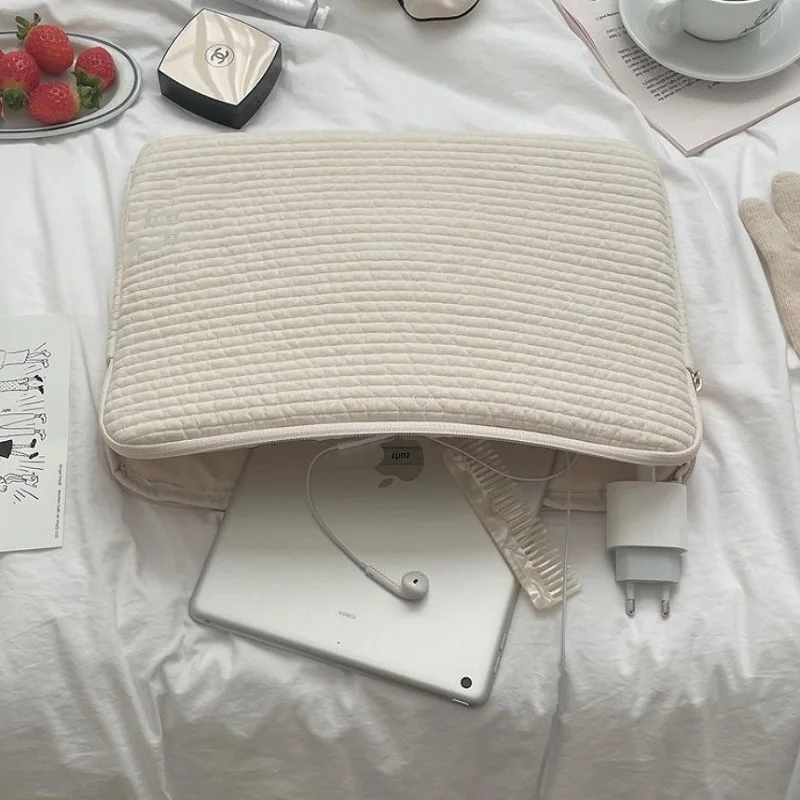 Solid Color Lightweight Tablet and Laptop Sleeve