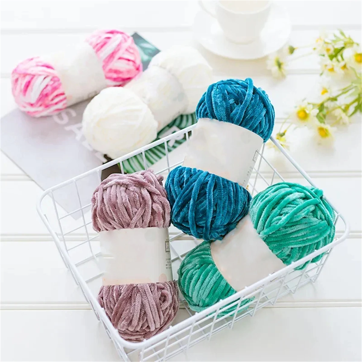 

3pcs 100g Super Soft Velvet Yarn Chunky Blanket Yarn Chenille Yarns for Knitting and Crochet