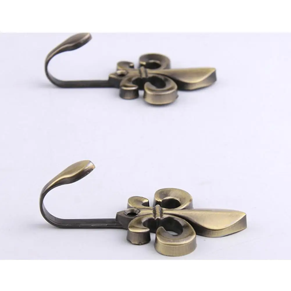 Multifunctional hooks 2pcs plum blossom head pattern vintage drapery curtain hooks curtain rods back wall home accessories