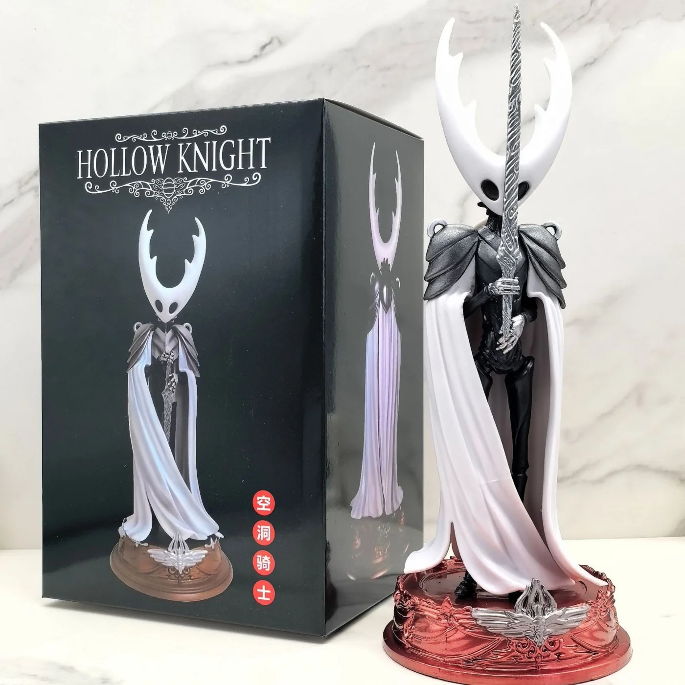 Back view showing sculpted details