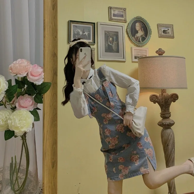 

Women's Suit Autumn New Polo Neck White Bow Long Sleeved Shirts Denim Fragmented Flower Strap Dress Sweet Age Reducing Two Piece