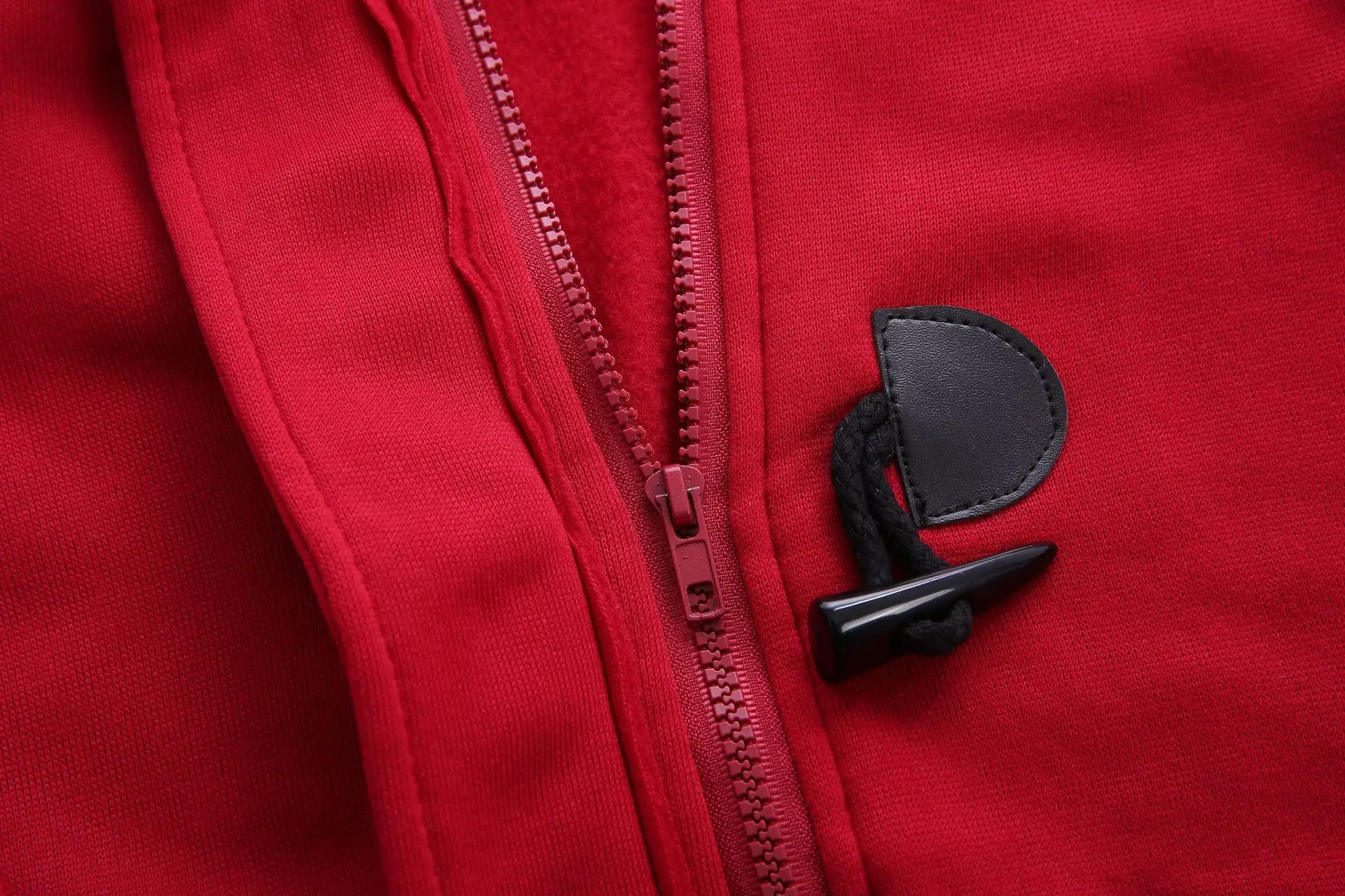 Best Selling Amazon Hooded Classic Cow Horn Button Jacket Cotton Coat Autumn/Winter Parkas Fashion Outerwear