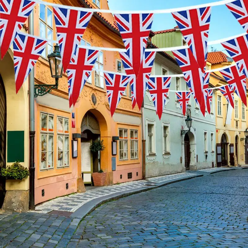 Festone Union Jack Triangolare – 25 Bandierine, Lunghezza 7 Metri, In PVC, Per Feste E Celebrazioni