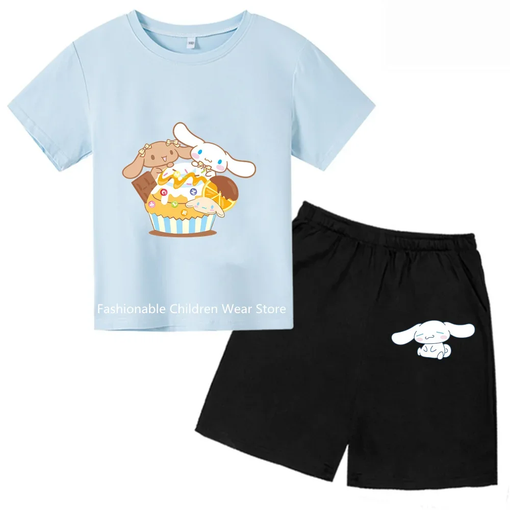 

Cinnamoroll 2024 новый комплект с коротким рукавом с принтом, Детская футболка, стильная одежда для мальчиков и девочек, летняя одежда для отдыха на открытом воздухе