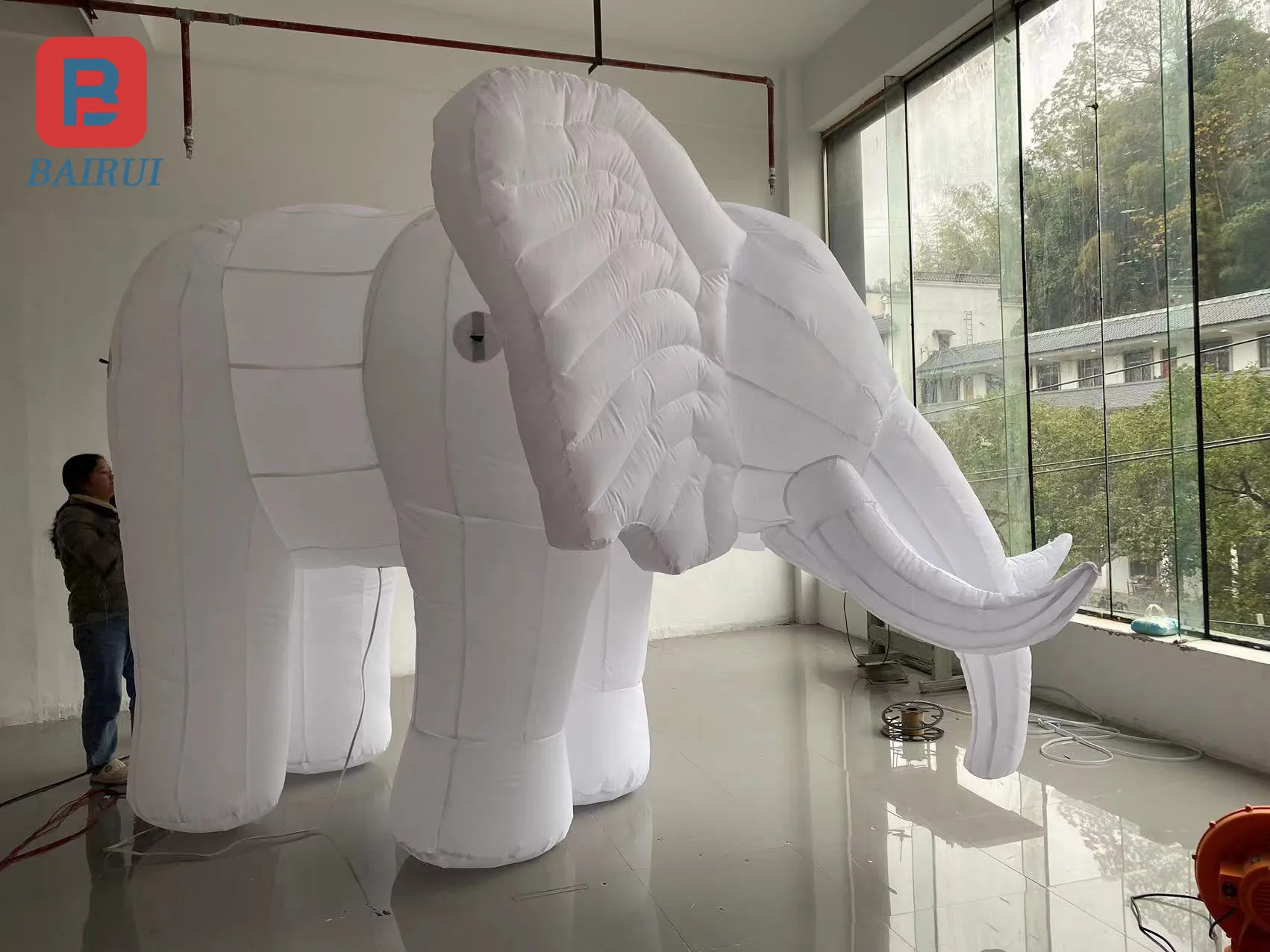 Giant inflatable pure white elephant model amusement park circus interactive bar stage animal model decoration layout 3