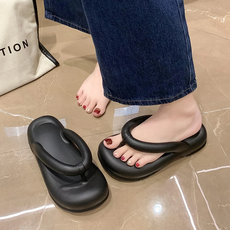 Summer Footwear  Woman Clip Toe Soft Comfortable Slippers for Women Platform Non-Slip Beach Slides Sandals New 2023