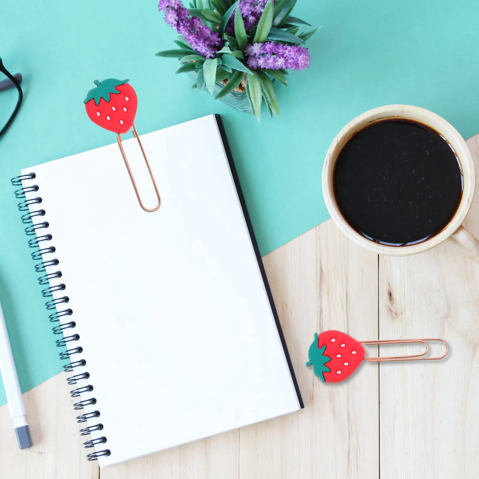 20Pcs 딸기 종이 클립 사무실 학교 장식 문서 클립 파일 메모 참신함을위한 창조적 인 컬러 소형 종이 클립