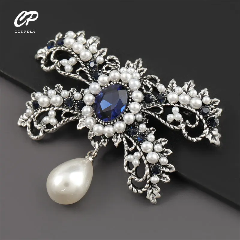 

Alloy Rhinestone Inlaid Pearl Bow Brooch Girl Cute Pin Retro Popular Corsage Accessories