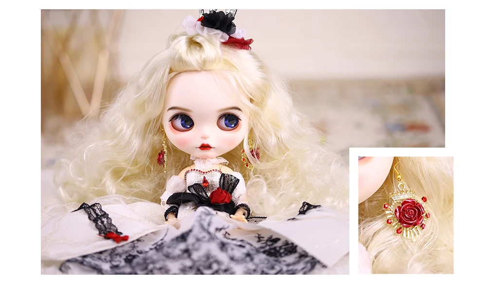 Queen Snow White Dress with Crown & Earrings 5