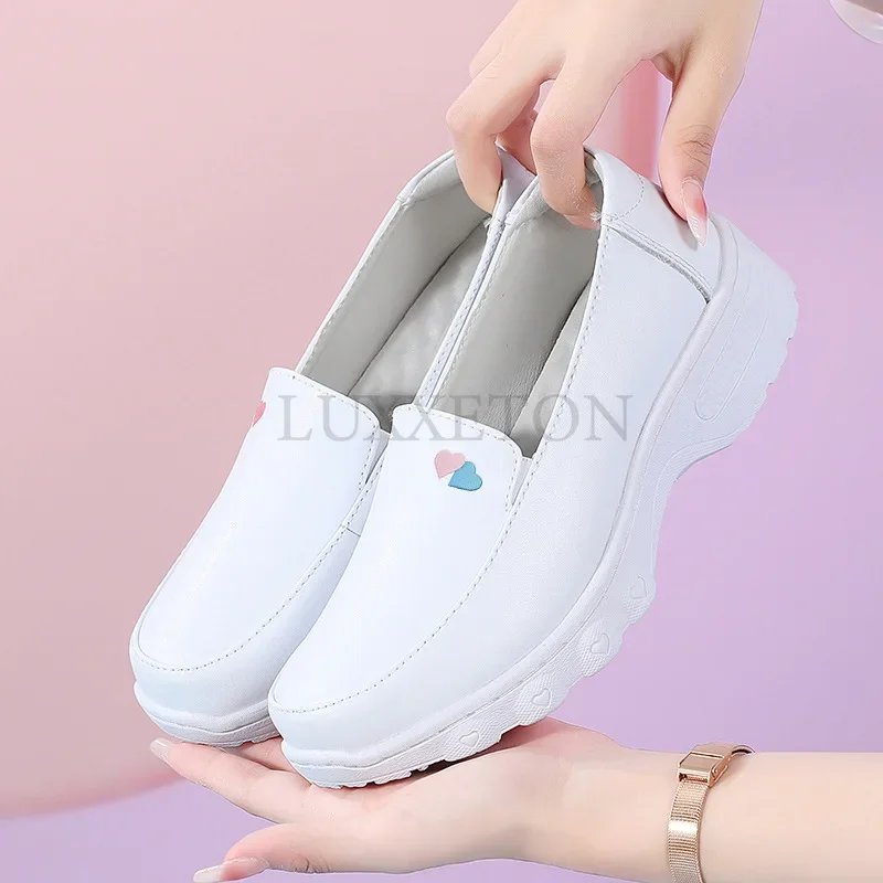 Genuine Leather Thick Soled Small White Shoes for Nurses Women Soft Soled Lightweight Casual Breathable Hospital Work Shoes