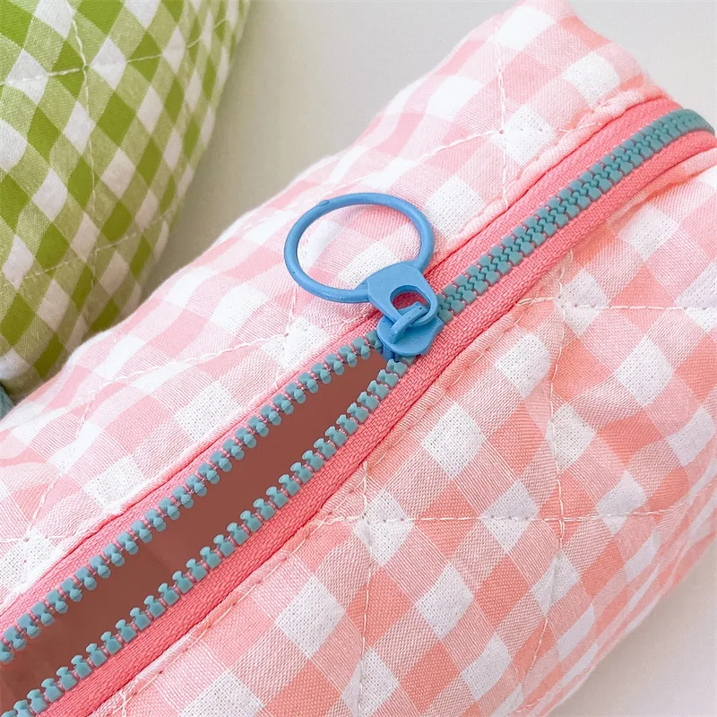 Cute Cosmetic Bag Plaid Pattern Travel Plaid Print Cosmetic Bag Makeup Storage Bag with Handle Toiletry Pouch for Women Girls