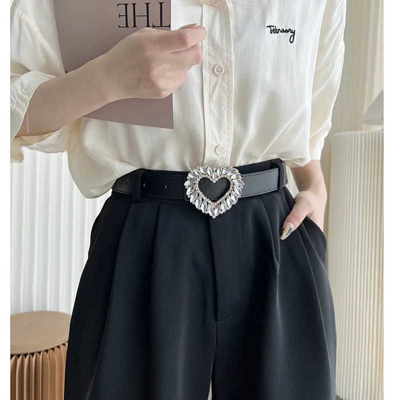 Ladies Leather with Heart Shape Rhinestone Buckle Shining Waistbands Retro Belts Fashion Women's Official Cloth Accessories new style high quality bright rhinestone thin ladies belt with dress suit gold silver accessories belt high end women waistband