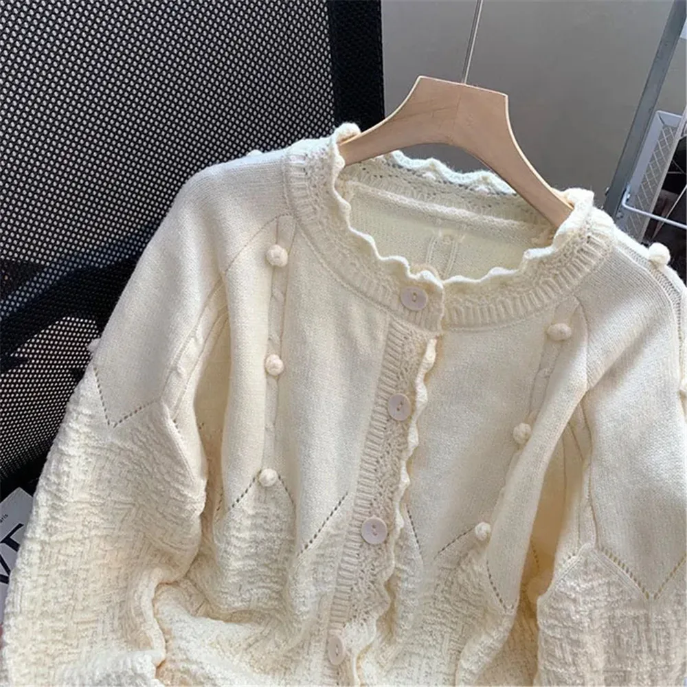 

Kawaii женская модель 2024 осень-зима корейская мода милый длинный рукав клейкий полый дизайн ощущение пота