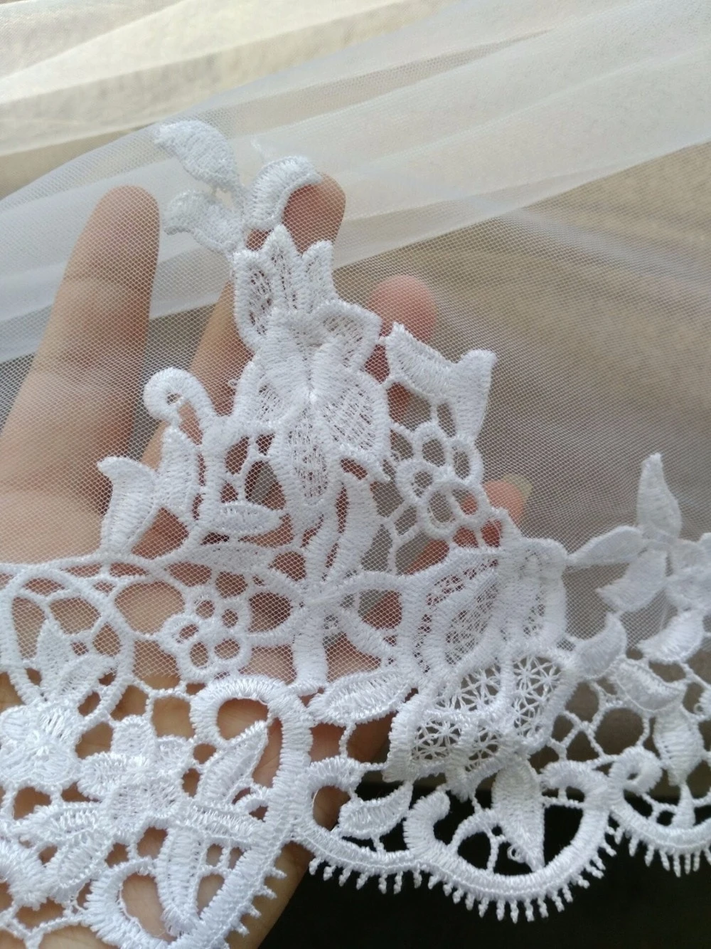 BABYONLINE Wedding Veil Lace Edge Cathedral Bridal Veil White/Ivory With Comb One-layer Tulle 3 Meters Bride Accessory