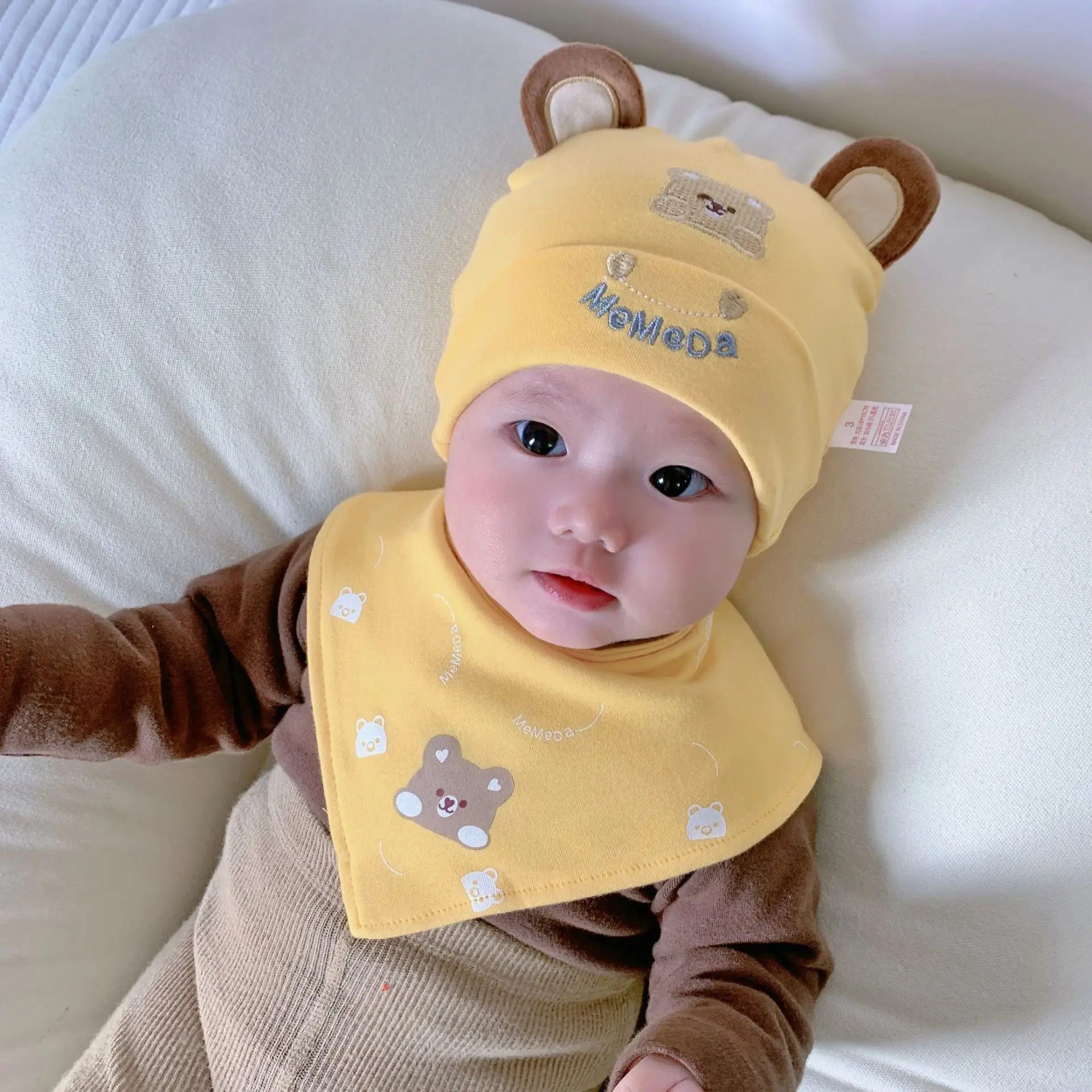 Newborn Baby Hats Triangle Bib Sets Spring Autumn Pure Cotton Cute Cartoon Bear Caps Toddler Boys Girls 3-12M